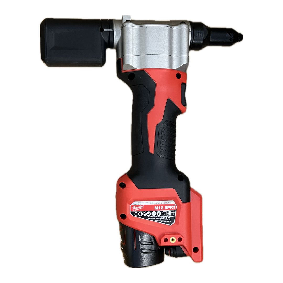 Kit trapano avvitatore compatto e rivettatrice Milwaukee M12 FPP2D2-422X
