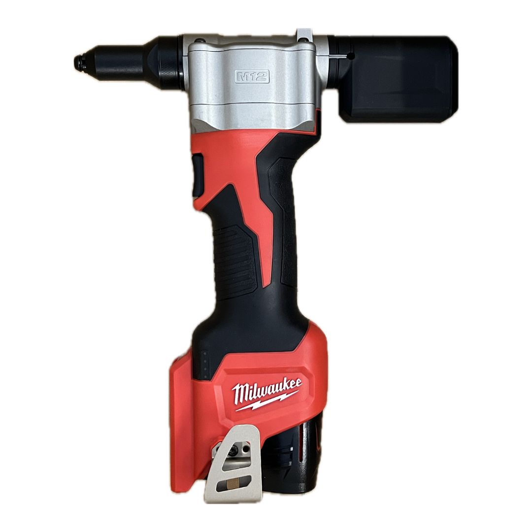 Kit trapano avvitatore compatto e rivettatrice Milwaukee M12 FPP2D2-422X